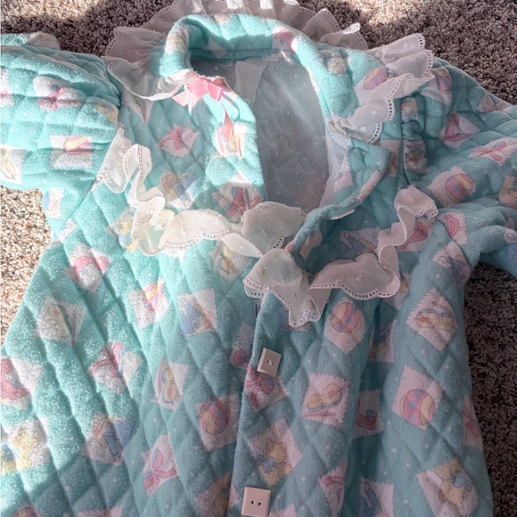 Vintage Girls Robe with Ruffle Collar - Picture 5 of 7